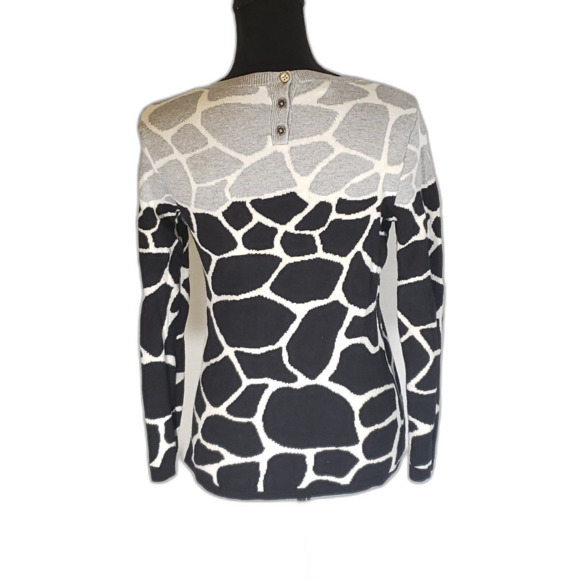 Talbots Black Gray Giraffe Print Knit Pullover Sweater Size Medium - Picture 7 of 8